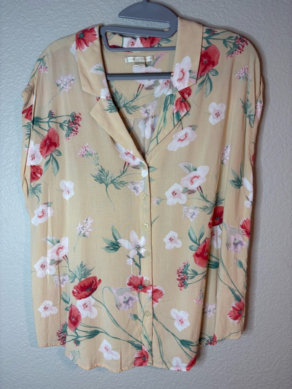 cooper & ella Beige Floral Button-Down Blouse with Red & White Flowers